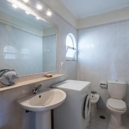 68 Vila Golfemar Apartment
