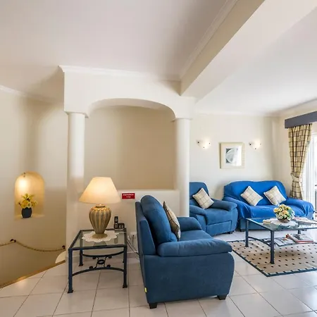 68 Vila Golfemar Apartment *